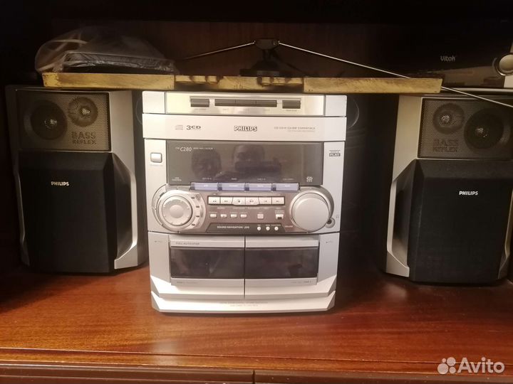 Музыкальный центр philips