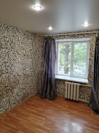 Комната 10,4 м² в 6-к., 2/5 эт.