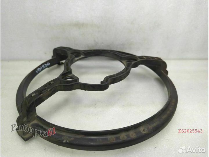 Кронштейн вентилятора audi passat B5. обломана или