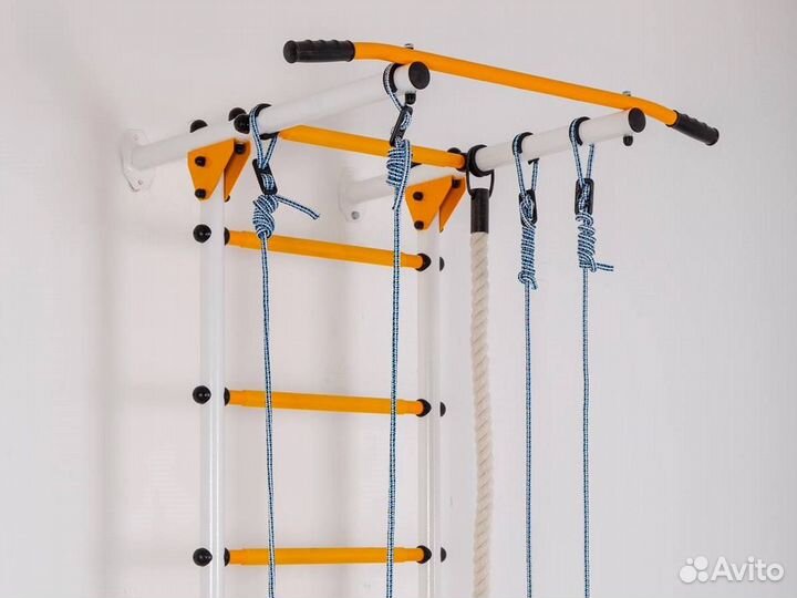 Спортивная шведская стенка