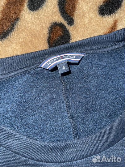 Tommy hilfiger толстовка женская S (42) оригинал