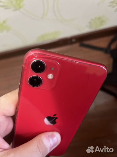 Телефон iPhone 11 64gb
