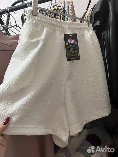 Шорты женские