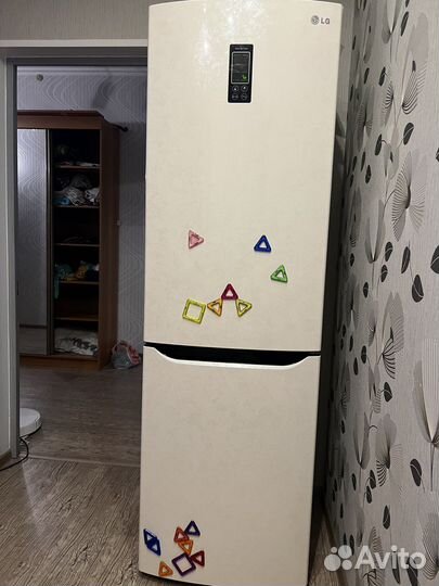 Холодильник LG