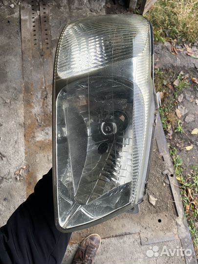 Правая фара hyndai акцент