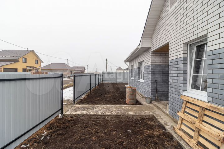 Дом 92,8 м² на участке 4 сот.