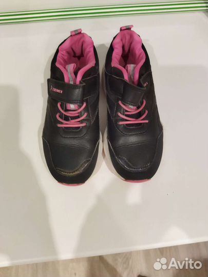 Кроссовки для девочки