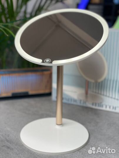 Зеркало настольное с подсветкой ML-01 белое