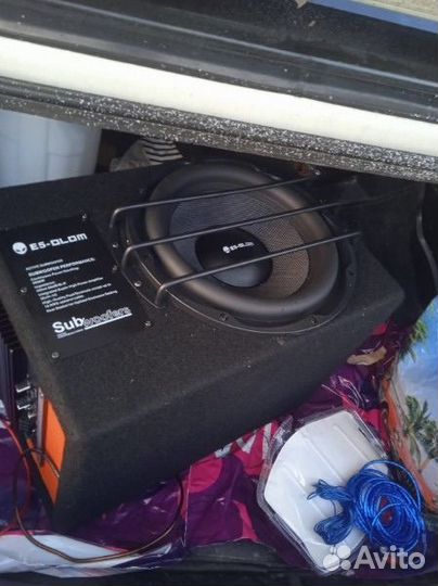 Активный сабвуфер