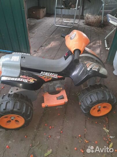 Детский квадроцикл на аккумуляторе