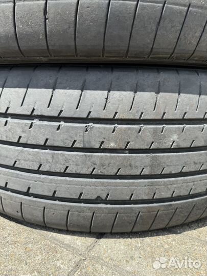 Yokohama BluEarth-XT AE61 235/55 R20