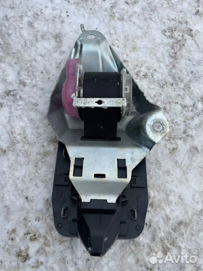 Рав 4 40 ремень безопасности задний