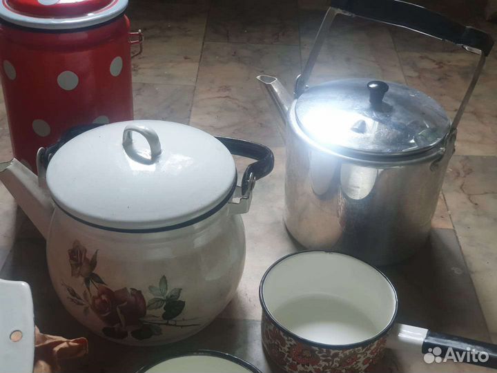 Эмалированная посуда из СССР, сковорода,много