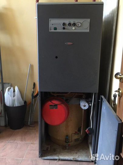 Жидкотопливный котел Nova Florida lyra btfd 43 V 4