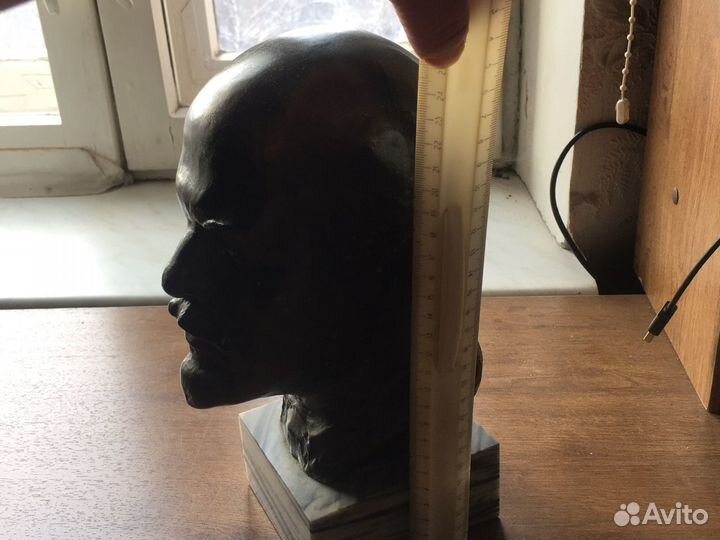 Бюст Ленина из бронзы, подставка мрамор
