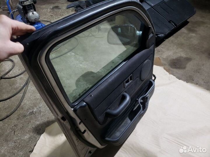 Дверь передняя левая Land Rover Freelander 1 рест