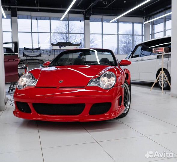 Оклейка автомобили пленкой