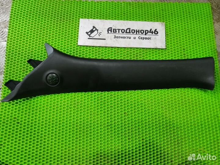 Обшивка передней стойки левая Nissan Juke F15