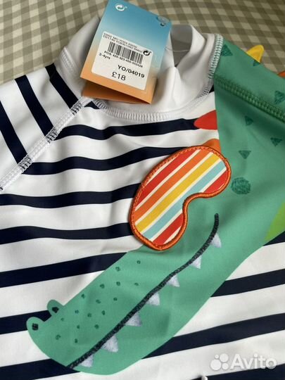 Костюм для плавания, рашгард Next, р.3-4, новый