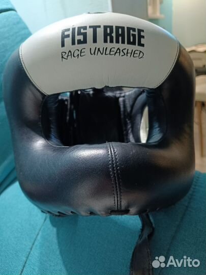 Закрытый шлем для бокса Fist rage с бампером
