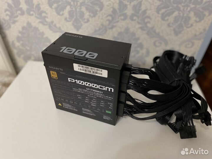 Бп 1000W Gold Gigabyte P1000GM