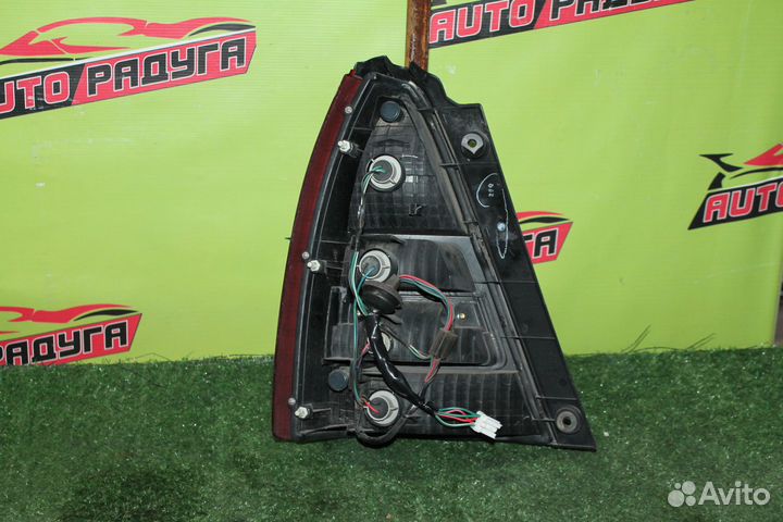 Фонарь subaru SG5,SG9 forester 1 модель 22020762