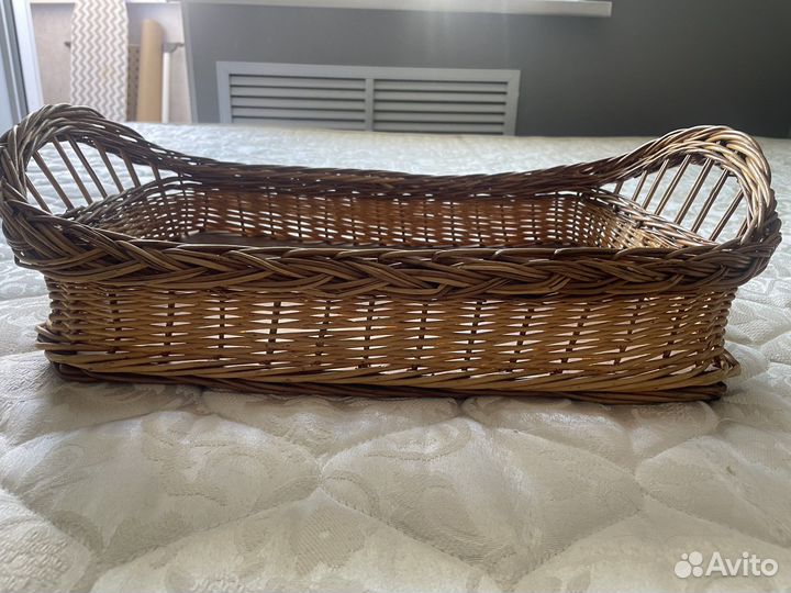 Поднос из лозы