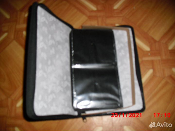 Чехол для С Д дисков