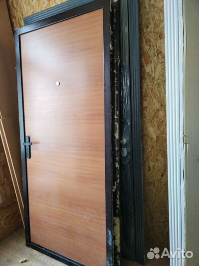 Дверь входная