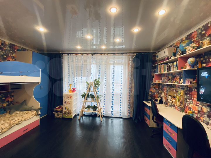 3-к. квартира, 87,5 м², 12/17 эт.