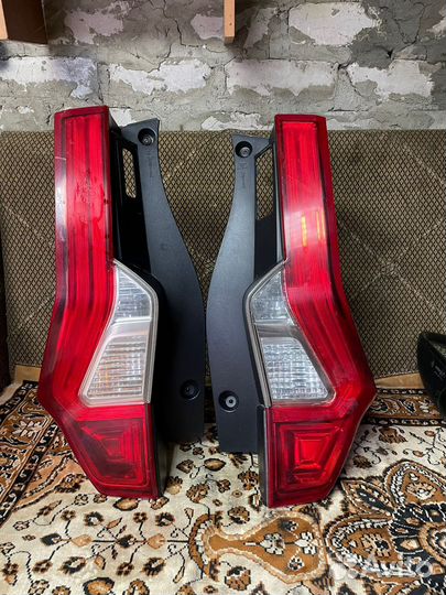 Фонарь задний Mitsubishi Pajero Sport 3