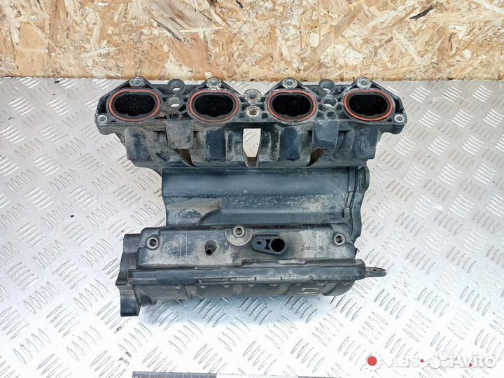 Впускной коллектор Citroen C4 2006 9635885080