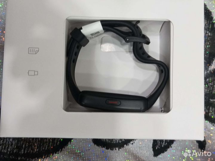 Умный браслет honor band 6