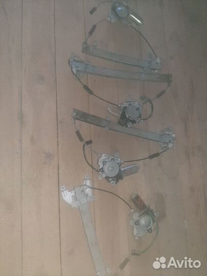 Стеклоподъёмник на Nissan Primera P 11,Примьера