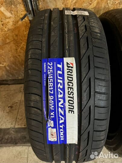 Bridgestone Turanza T001 225/45 R17