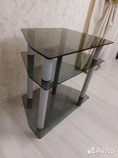 Стеклянная тумба под тв