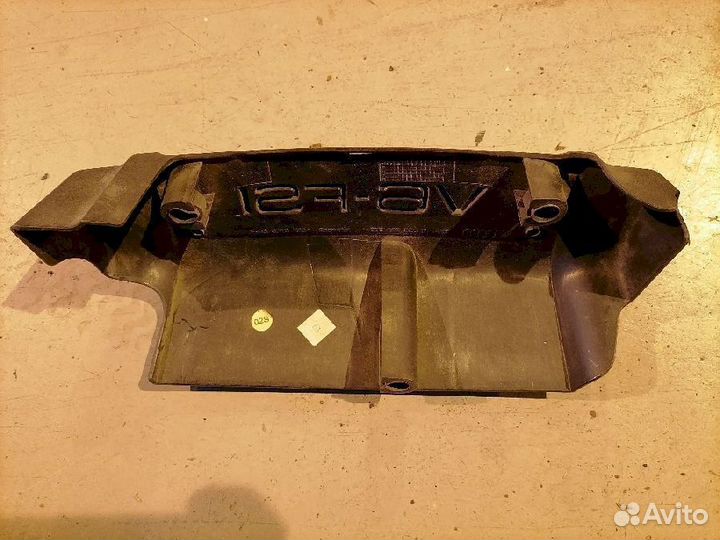 Декоративная крышка двс 06E103925F Audi A6 A6(4F2