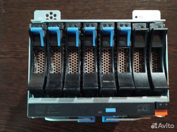 IBM 00E0968 6 отсеков SFF 5618