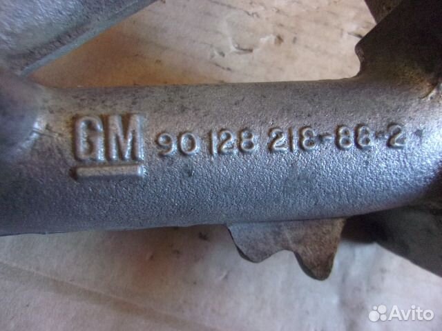 Опель Аскона, 16N, коллектор впускной 90128218