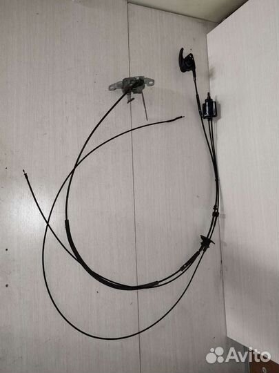 Тросик открывания капота Renault Duster