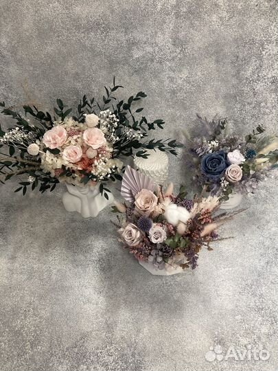 Букет из сухоцветов и стабилизированных цветов