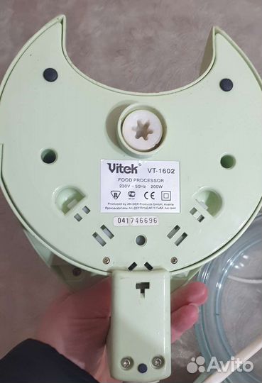 Кухонный комбайн vitek на запчасти