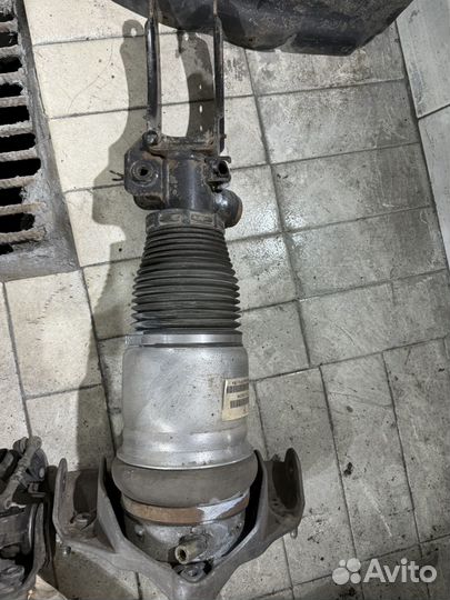 Амортизатор с подушкой порш каен