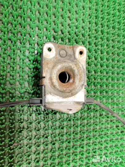 Замок капота Bmw X5 E53 M54