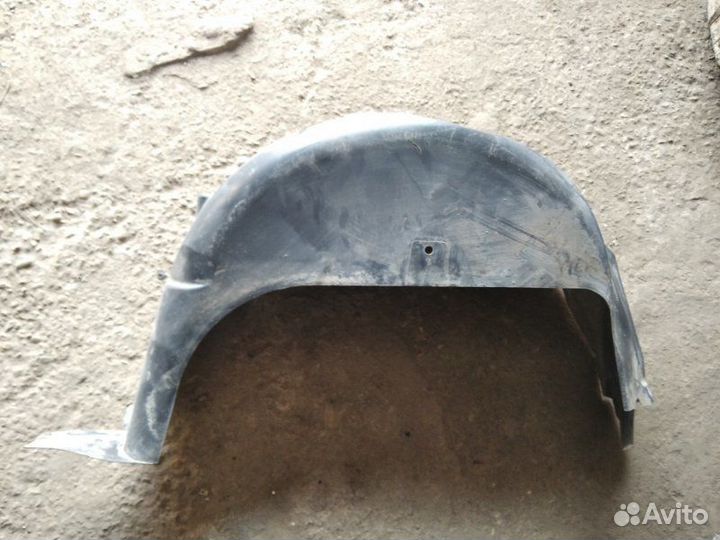 Подкрылок задний правый Renault Kangoo 2 2008-2013