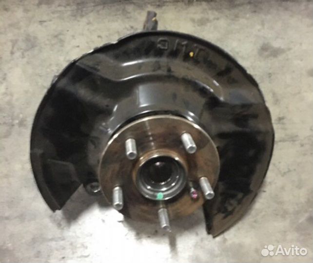 Кулак повортный передний левый Honda crv 5 cr-v 5