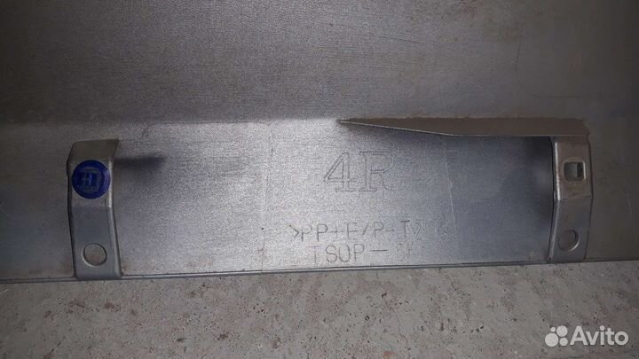 Молдинг двери тойота лендкрузер прадо 120