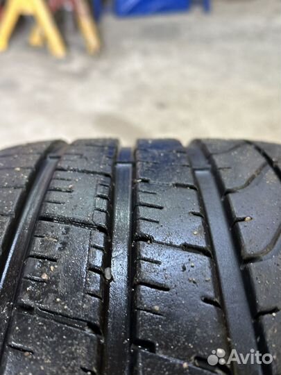 Pirelli P Zero 275/35 R20