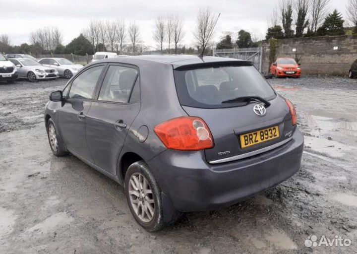 Разбирается Тойота Аурис Toyota Auris 2008г