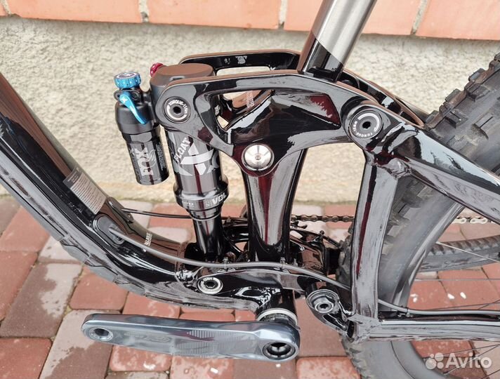 Giant Trance X 1 (2022)